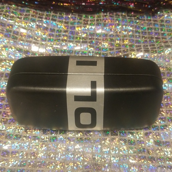 Eyeglass case - Picture 2 of 8